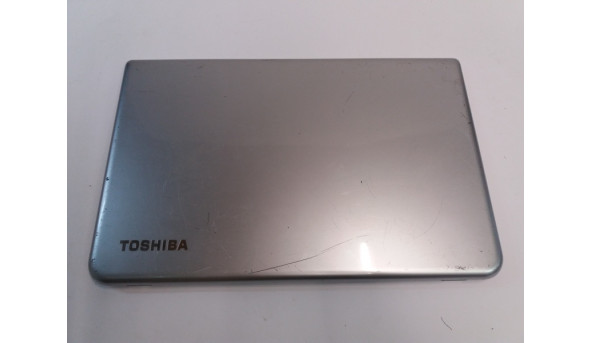 Кришка матриці корпуса для ноутбука Toshiba Satellite C75-A, 17.3", ZYU3DBD5LC0, Б/В.  В хорошому стані, без пошкоджень.Є потертості та подряпини.