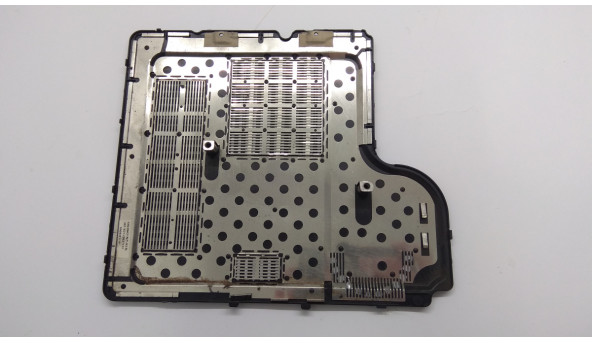 Сервісна кришка для ноутбука MSI EX EX610, 307-631j202-y31, Б/В. В хорошому стані,без пошкоджень. Є подряпини та потертості. - 307885