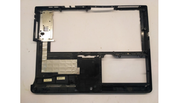 Нижня частина корпуса для ноутбука Fujitsu Amilo Pi 2540, 15.4", Б/В. Всі кріплення цілі.Без пошкоджень - 307918