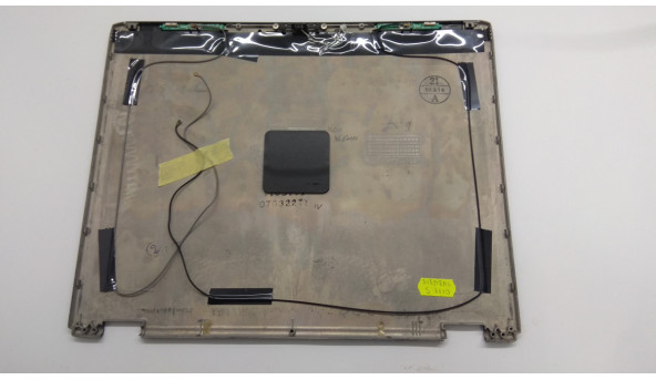 Кришка матриці корпуса для ноутбука Fujitsu LifeBook S7110, 15.4", CP188529, Б/В. Всі кріплення цілі.Без пошкоджень.Є подряпини. - 307957