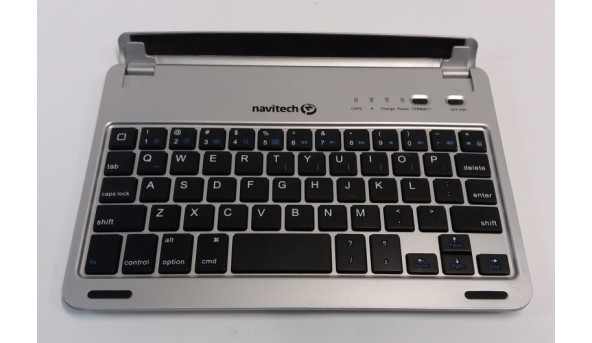Універсальна Bluetooth клавіатура та чохол Navitech, Б/В. Протестова, робоча.13.5x20 см.