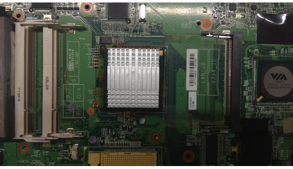 Материнская плата для ноутбука Fujitsu Amilo Pro V3515, LM10W, E251244, Б / У.