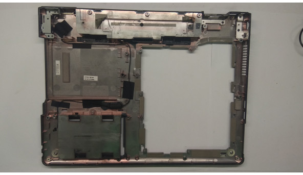 Нижня частина корпуса для ноутбука Fujitsu Amilo Pro V3515, LM10W, DZ 80-41203-10, Б/В. Зламане кріплення(фото) - 308010