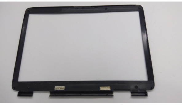 Рамка матриці корпуса для ноутбука Toshiba Satellite P15, 15.4", APAL0019000, Б/В. Всі кріплення цілі.Без пошкоджень. - 308045