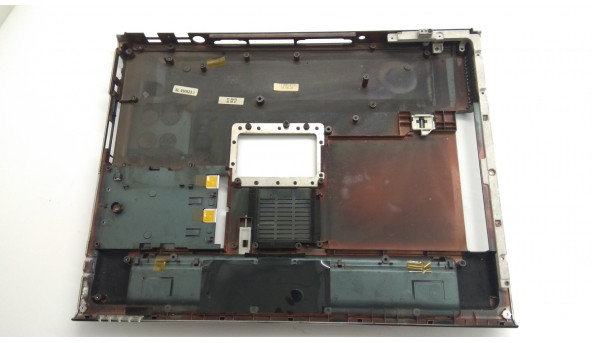 Нижня частина корпуса для ноутбука Asus M6000, 15.4", 13-N951AP191, Б/В. Всі кріплення цілі.Без пошкоджень. - 308064