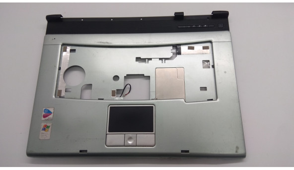 Средняя часть корпуса для ноутбука Acer TravelMate 4100, ZL3, 15 0 ", EAZL1003033, Б / У. Все крепления целые. Есть трещина (фото).