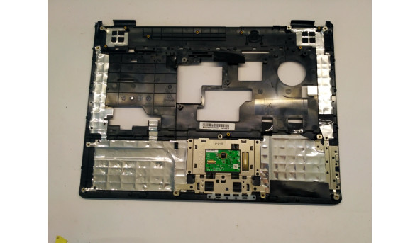 Середня частина корпуса для ноутбука Toshiba Satellite L300-245, 15.4", V000130130, Б/В. Всі кріплення цілі.Без пошкоджень - 308086