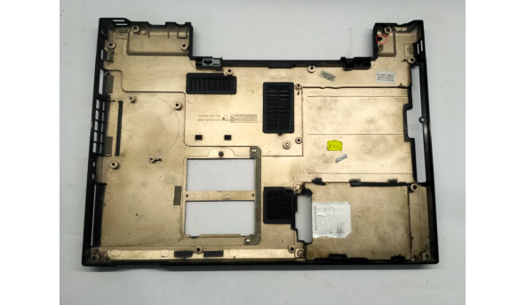 Нижня частина корпуса для ноутбука Samsung, R55, 15.4",BA81-01763A, Б/В. Всі кріплення цілі. Є сліди термічної обробки (фото) - 308108