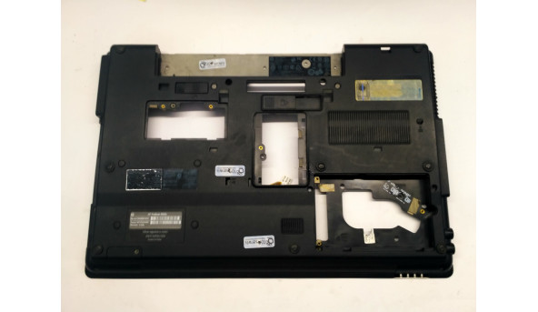 Нижняя часть корпуса для ноутбука HP ProBook 6550b, 15 6 "6070B0436901, Б / У. Все крепления целые. Без повреждений.
