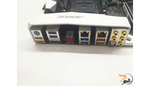Нова Материнська плата для ПК GIGABYTE AORUS GA-AX370-Gaming 5. Socket AM4. НЕ РЕАГУЄ НА КНОПКУ ВКЛЮЧЕННЯ - 308134