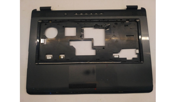 Середня частина корпуса для ноутбука Toshiba Satellite L300D, B0247312, V000133220. Кріплення всі цілі.Є потертості