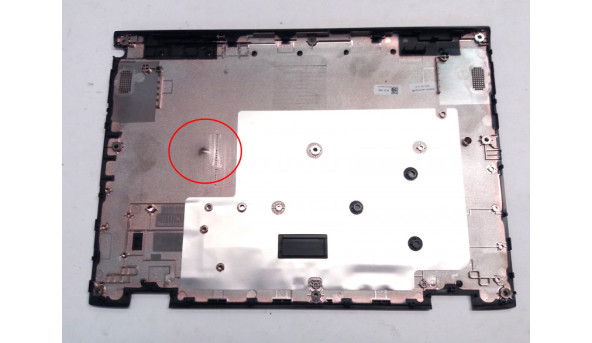 Нижняя часть корпуса для ноутбука IBM Lenovo ThinkPad T61, 14 1 ", 42W2523, Б / У. Все крепления целые. Без повреждений.