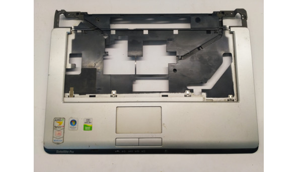 Середня частина корпуса для ноутбука Toshiba SATELLITE A210-199, PSAFGE-05M010RU, V000101770, 15.4", Б/В. Кріплення всі цілі. Без пошкоджень, відсутня верхня частина