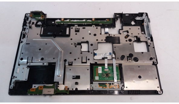 Середня частина корпуса разом з додатковими платами CP562741-Z3, CP562751-Z3, CP562731-Z3, для ноутбука Fujitsu Lifebook E752, 15.6", Б/В. Всі кріплення цілі.Без пошкоджень. - 308196
