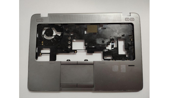Середня частина корпуса для ноутбука HP EliteBook 840 G1, 14.0", 6070B0676603, 804336-001, б/в. Кріплення цілі, зліва є пошкоджений кут та тріщинка (фото)
