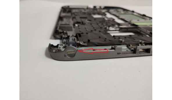 Середня частина корпуса для ноутбука HP EliteBook 840 G1, 14.0", 6070B0676603, 804336-001, б/в. Кріплення цілі, зліва є пошкоджений кут та тріщинка (фото) - 308200