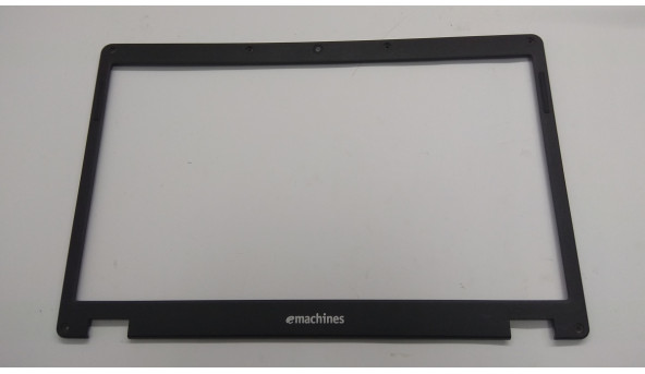 Рамка матрицы корпуса для ноутбука Emachines E528, 15 6 ", EAZR6006010-1, Б / У. Все крепления целые. Без повреждений.