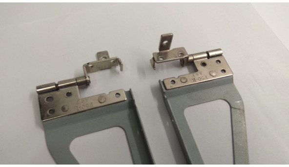 Петлі для ноутбука Fujitsu Siemens A1667G, M1437G, Pi1536, Pi1556, 40-UJ3022-00, 40-UJ-3022-10, Б/В. В хорошому стані, без пошкоджень. - 308311