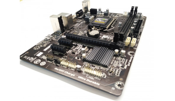 Нова Материнська плата для ПК, Gigabyte GA-H81M-DS2V (rev 1.0), Socket 1150 + Протестована, робоча. Гарантія 3 місяці.