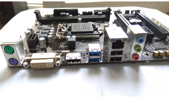 Нова материнська плата для ПК GIGABYTE GA-H110M-D2P, rev.1.0, аналог GA-H110M-S2HP, Socket 1151, повністю робоча, не працює мережа, в подарунок даємо свою мережеву карту. - 308380