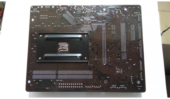 Нова материнська плата для ПК Gigabyte GA-F2A88XM-HD3P, Rev:1.0, Socket FM2+. Не виводить зображення. - 308383