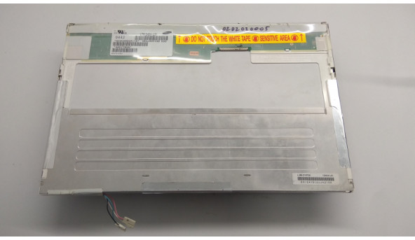 Матриця Samsung, LTN154X4-L01, 15.4", 30-pin, CCFL, 2-Bulbs, WXGA 1280x800, Б/В. Немає можливості протестувати, є погнута рамка (фото). Присутні подряпини - 308576