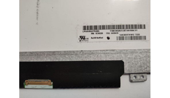 Матриця LG Display, LP140WHU(TP)(B2), 14.0", 30-pin, LCD HD 1366x768, slim, б/в, Є полоса по центрі, маленький засвіт та дві чорні цятки - 308625
