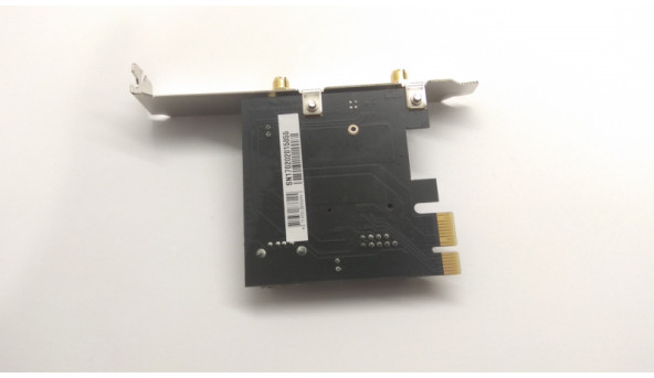 Wi-Fi / Bluetooth-адаптер Gigabyte GC-WB867D-I, REV: 4.2. адаптер 802.11ac для PCI-E (Intel 8260). Нова, в упаковці. У комплекті входить живлення 4-pin, та сама антена.