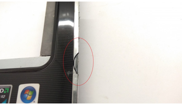 Середня частина корпуса для ноутбука HP Pavilion dv7, dv7-2106eg, 17.3", 518910-001, Б/В. Всі кріплення цілі. Зламана частинка корпуса (фото), та пошкодження на тач паді (фото). - 308693