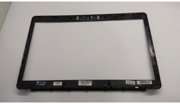 Рамка матриці корпуса для ноутбука HP Pavilion dv7, dv7-2106eg, 17.3", 519041-001, Б/В. Всі кріплення цілі. Без пошкоджень. - 308694