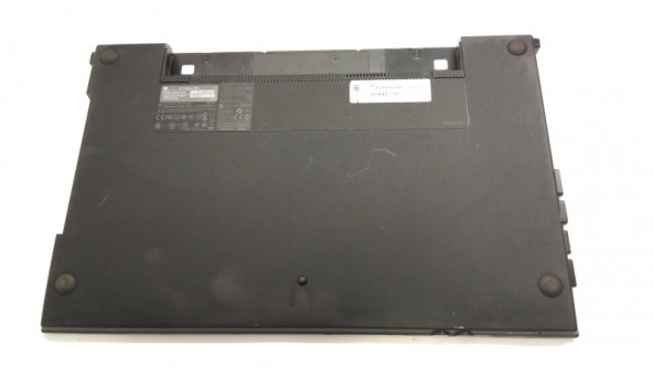Нижня частина корпуса для ноутбука HP Probook 4720s, 17.3", 598681-001, Б/В. Всі кріплення цілі. Без пошкоджень.