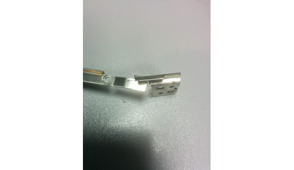 Петлі для ноутбука Samsung RV711, NP-RV711, BA61-01442A, BA61-01443A, Б/В, ліва направляюча має тріщину - 308744