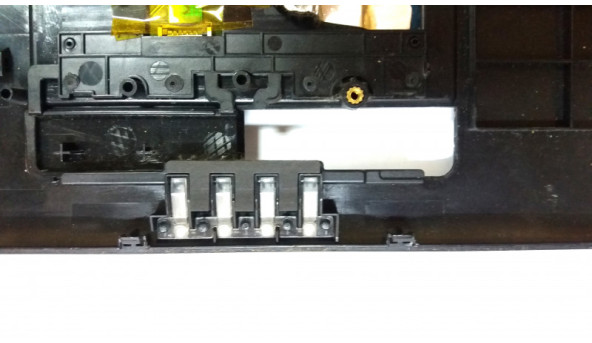 Середня частина корпуса для ноутбука Samsung RС730, 17.3", ba75-03204c, Б/В. Клавіатура протестована, робоча. Всі кріплення цілі, подряпини, потертості. Немає однієї кнопки тачпада з кріпленням. - 308755