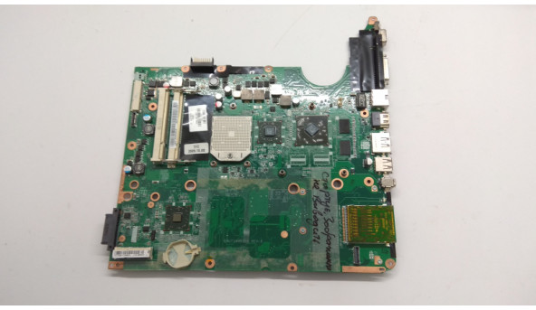 Материнська плата для ноутбука HP Pavilion dv7, dv7-2140ed, DAUT1AMB6D0, Rev:D, Б/В. Має впаяне відео ATI Mobility Radeon HD4500, 216-0728014.  Стартує, не виводить зображення.