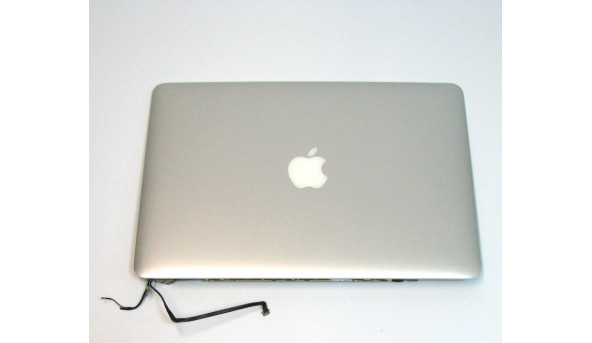 Кришка матриці корпуса разом з матрицєю рамкою завісам, камерою для ноутбука Apple MacBook A1502 Б/У