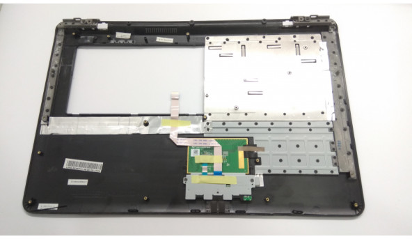 Середня частина корпуса для ноутбука Asus K70, X70A, X70AB, X70AC, K70IJ, 17.3", 13N0-EZA0201, Б/В. Всі кріплення цілі. Без пошкоджень. - 308899