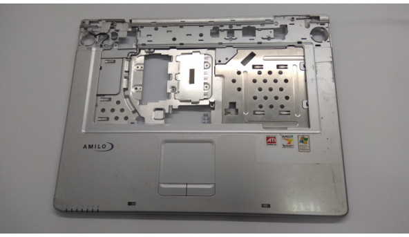 Середня частина корпуса для ноутбука Fujitsu AMILO A1650G, 15", MS2174, 60.4B304.003, Б/В. Всі кріплення цілі. Без пошкоджень. Відсутня верхня накладка.
