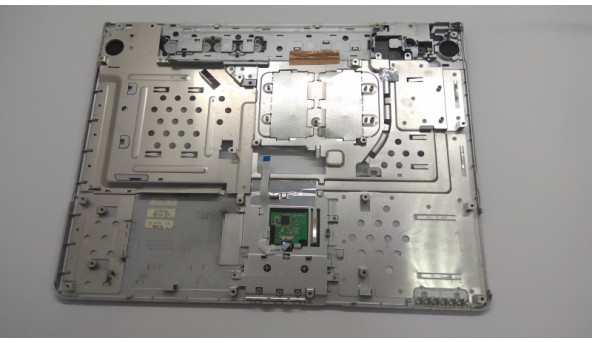 Середня частина корпуса для ноутбука Fujitsu Amilo A1650G, 15.0", 60.4b304.003, Б/В. Всі кріплення цілі. Без пошкоджень. - 309013
