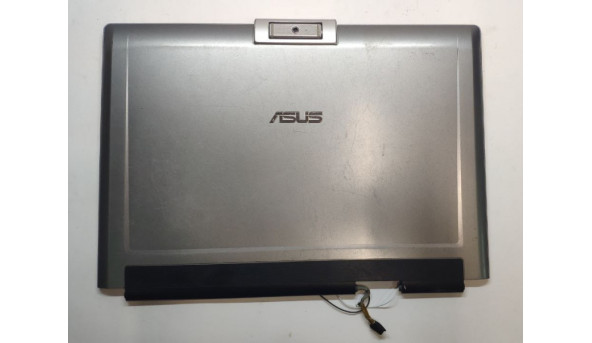 Кришка матриці корпуса для ноутбука  Asus X50, 15.4", 13GNLF1AP013-2, Б/В. Всі кріплення цілі. Без пошкоджень. З камерою та інвертором