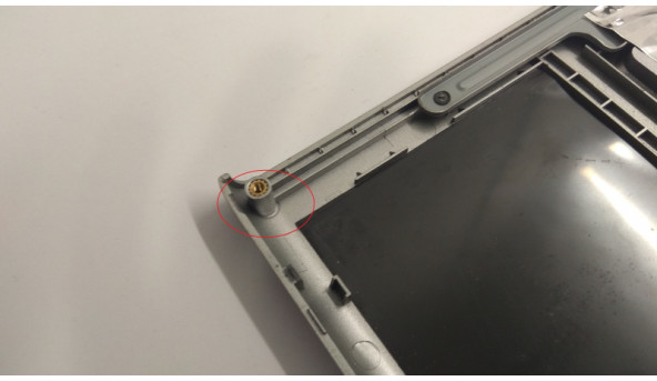 Середня частина корпуса для ноутбука Acer Extensa 2600, MS2177 15.4", 60.4E120.001, Б/В. Одне кріплення має тріщини (фото). - 309151