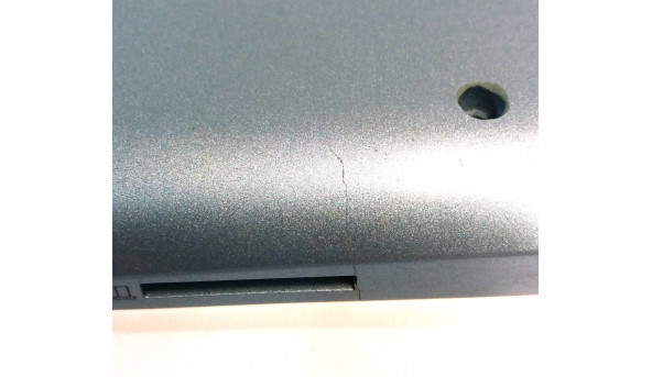 Нижня частина корпуса для ноутбука Lenovo 520-15IKB, FA13R0004X0, Б/В. Має пошкодження (фото) - 309174