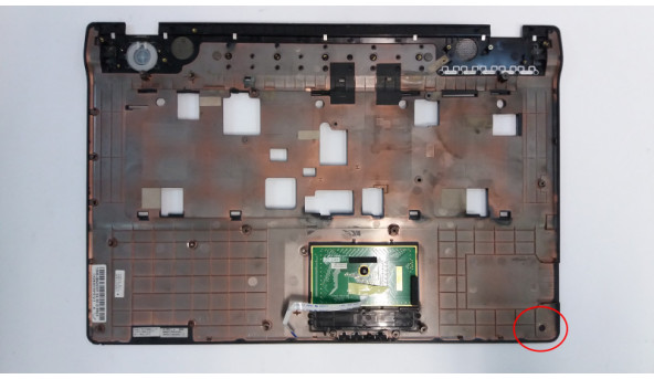 Середня частина корпуса для ноутбука Asus N71Vn, 17.3", 13N0-G5A0321, Б/В. Є пошкоджене кріплення, та вмятина на правому нижньому куті (фото). - 309215