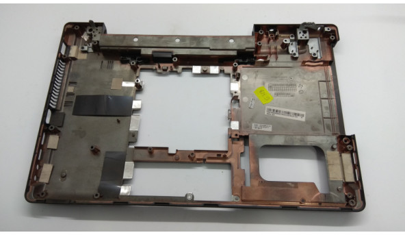 Нижня частина корпуса для ноутбука Emachines E728, ZRGA, 15.6", TSA36ZRGBATN001, Б/В. Всі кріплення цілі. Без пошкоджень. - 309221