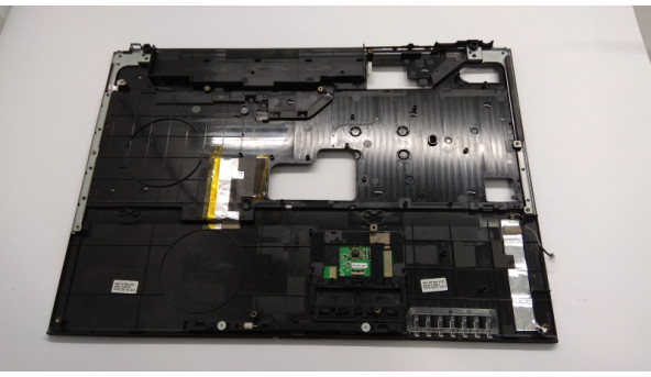 Середня частина корпуса для ноутбука Samsung R700, R710, 17.0", BA75-01997A, Б/В. Всі кріплення цілі. Без пошкоджень. Відсутня верхня панель. - 309222
