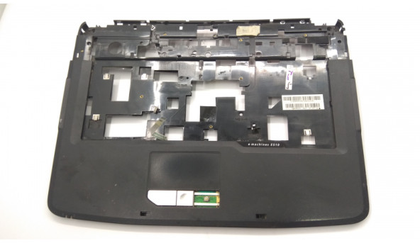 Середня частина корпуса для ноутбука Emachines E510, 15.4", AP05R000400, Б/В. Всі кріплення цілі. Без пошкоджень. Відсутня верхня панель та кнопка тачпаду.