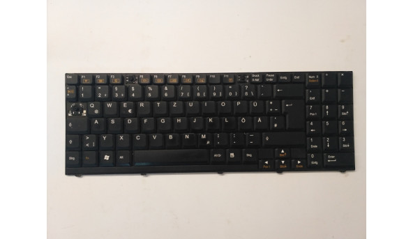 Клавіатура для ноутбука Clevo D900, D27, D470, M590, D70, в хорошому стані без пошкоджень, робоча клавіатура, відсутні клавіша (фото)