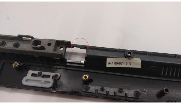 Середня частина корпуса для ноутбука Asus K50AD, 15.6", 13N0-EJA0603, Б/В. Всі кріплення цілі. Без пошкоджень. Є маленька тріщина (фото). - 309253