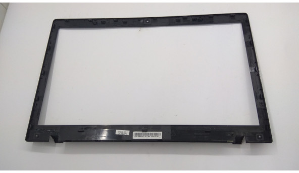 Рамка матриці корпуса для ноутбука Lenovo IdeaPad G710, 17.3", 13N0-B5A0301, Б/В. Всі кріплення цілі. Без пошкоджень. - 309293