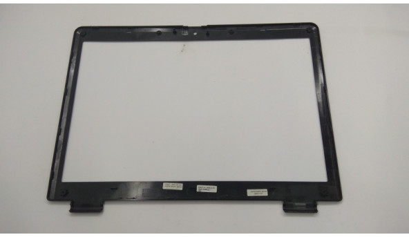 Рамка матриці корпуса для ноутбука Fujitsu Amilo Pi 2550, 15.4", 83gp55085-00, Б/В. Всі кріплення цілі. Без пошкоджень. - 309319