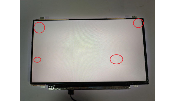 Матриця Chi Mei InnoLux, N140BGE-E33 Rev:C1, 14.0'', LED, HD 1366x768, 30-pin, Slim, б/в, Є два засвіти, помітний на всіх кольорах, присутні подряпини, впливають на зображення, з лівого боку відсутня плівка - 309353